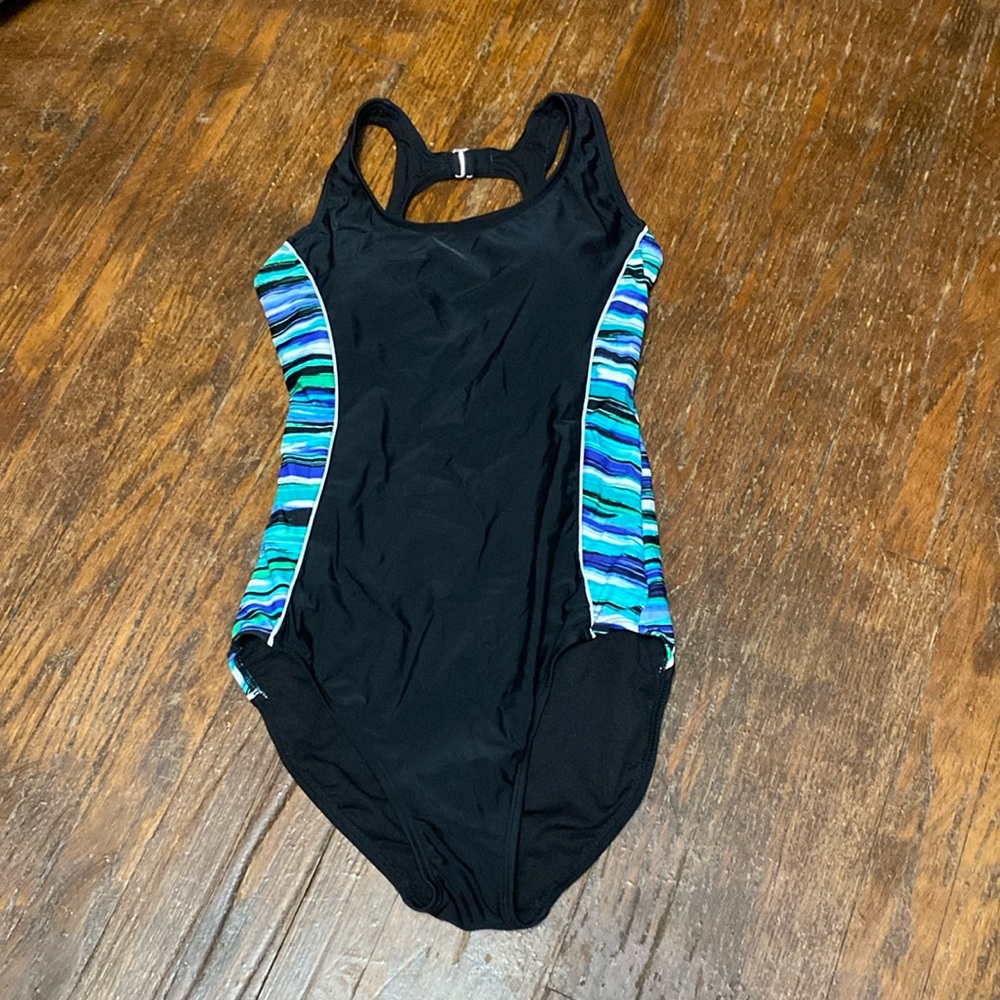 Women’s Catalina 8-10 swimsuit